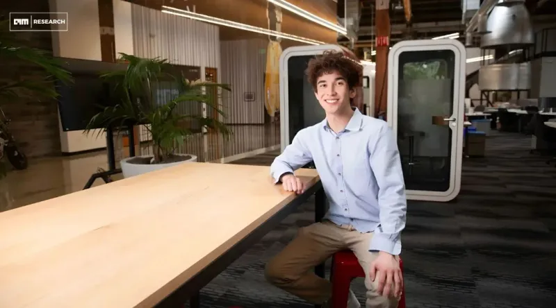 This 23-Year-Old Thiel Fellow Says the Office Suite Is Broken