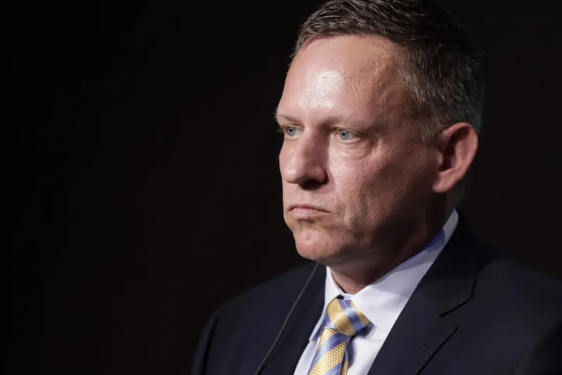 Palantir's AI Sparks a Stock Market Frenzy in 2024